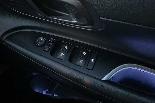 Hyundai I20 1.0T GDi Premium 5dr DCT Dragon Red