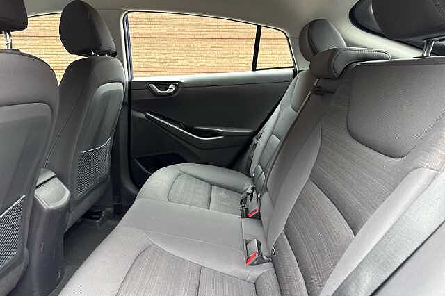 Hyundai IONIQ 1.6 GDi Hybrid SE 5dr DCT Blue