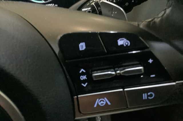 Hyundai TUCSON 1.6 TGDi Hybrid 230 SE Connect 5dr 2WD Auto White