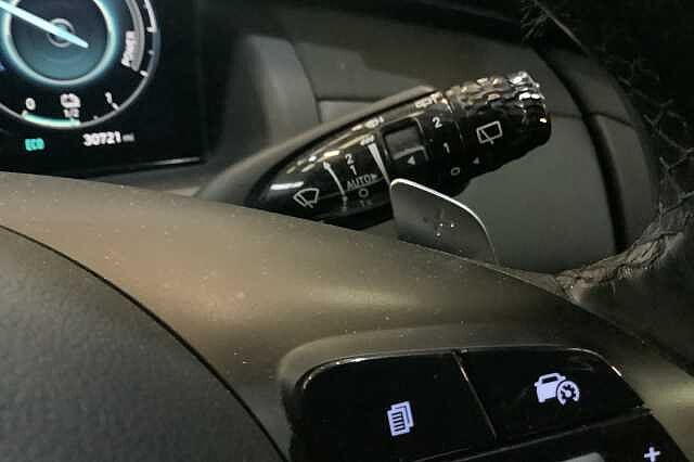 Hyundai TUCSON 1.6 TGDi Hybrid 230 SE Connect 5dr 2WD Auto White
