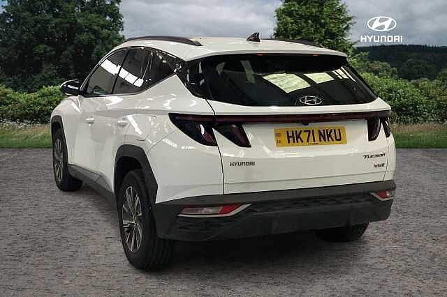 Hyundai TUCSON 1.6 TGDi Hybrid 230 SE Connect 5dr 2WD Auto White