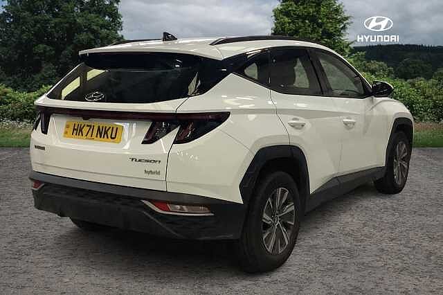 Hyundai TUCSON 1.6 TGDi Hybrid 230 SE Connect 5dr 2WD Auto White