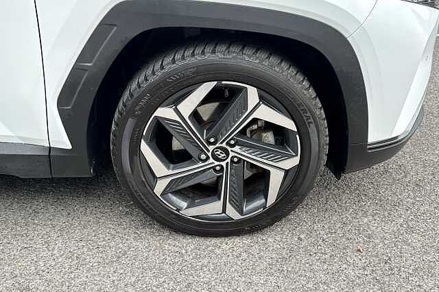 Hyundai TUCSON 1.6 TGDi Hybrid 230 Ultimate 5dr 2WD Auto Polar White