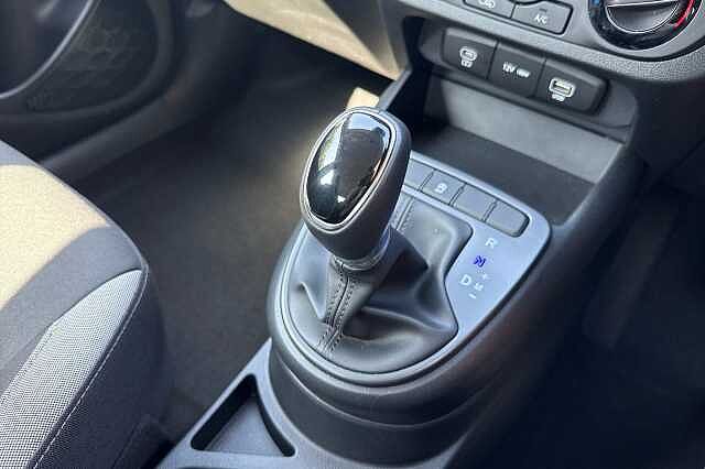 Hyundai i10 1.0 [63] Advance 5dr Auto [Nav]