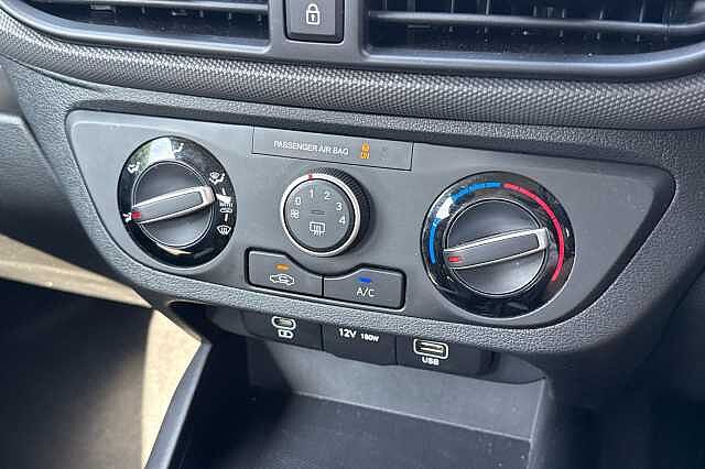 Hyundai i10 1.0 [63] Advance 5dr Auto [Nav]