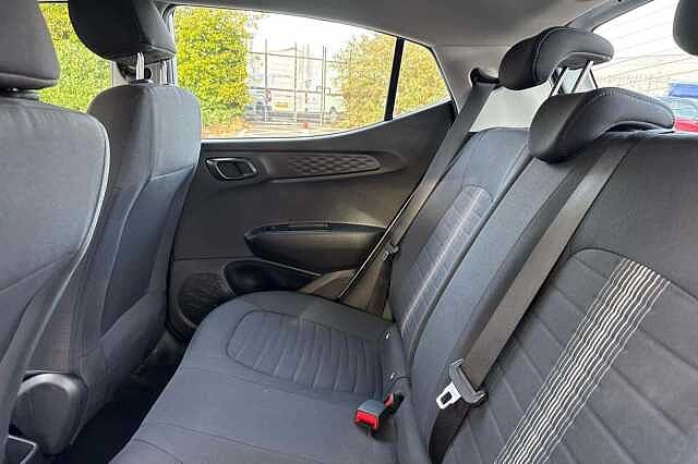 Hyundai i10 1.0 MPi SE Connect 5dr Auto