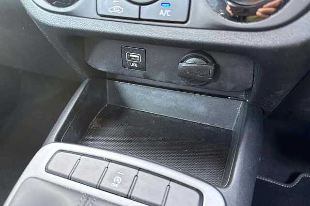 Hyundai i10 1.0 MPi SE Connect 5dr Auto